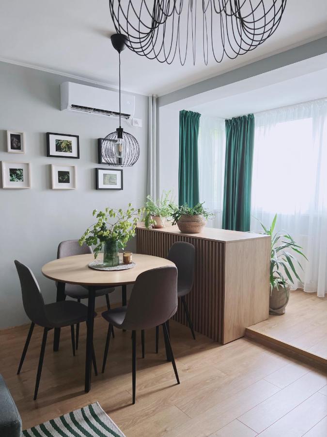 Riverside Jungle Green Apartment 오라데아 외부 사진