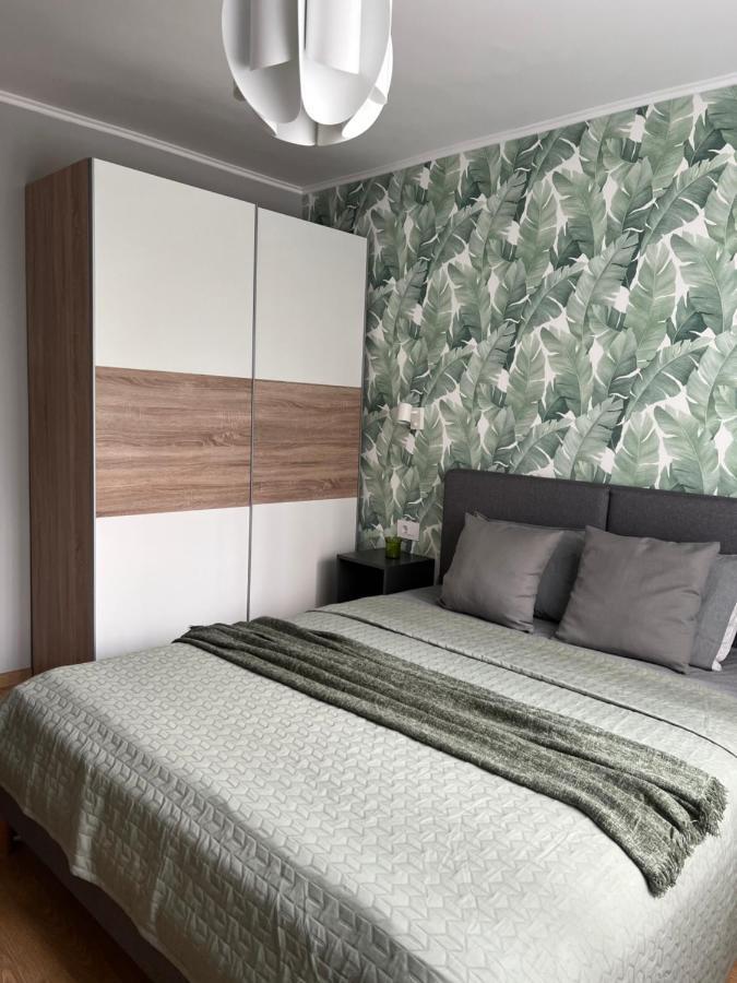 Riverside Jungle Green Apartment 오라데아 외부 사진